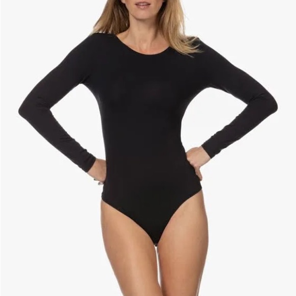 NWT Spanx Long Sleeve Scoop Neck Bodysuit